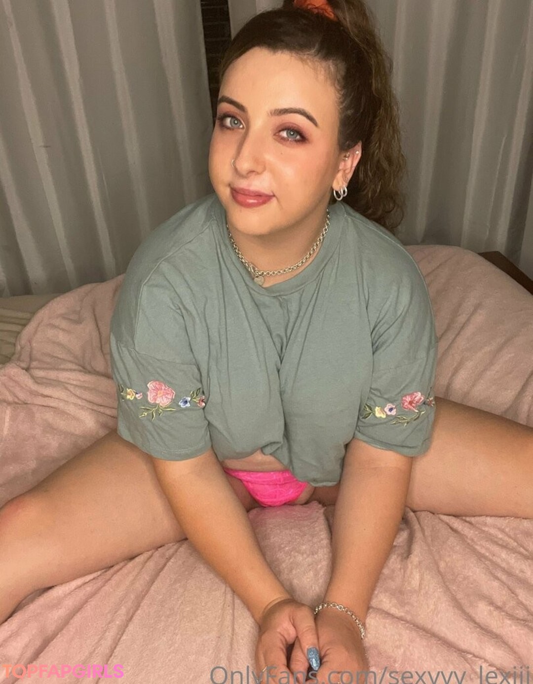 sexyyy lexiii naked pornstar picture