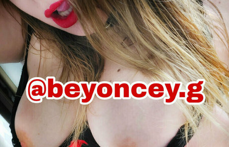 curvaceous barbie nice star photo