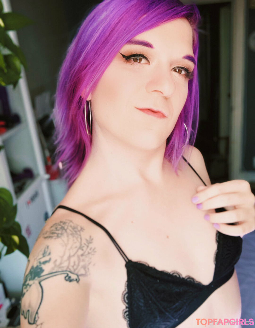 tskaelamoon nude model photo