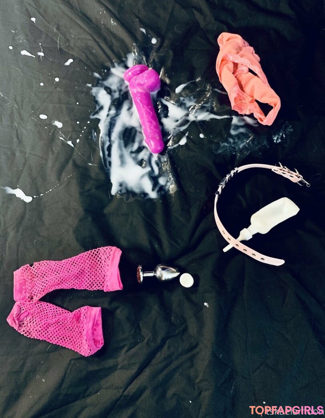 psychologist onlyfans pornographic images