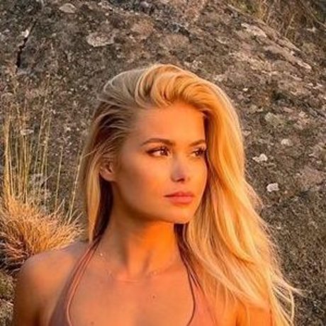 Pamela Reif pretty actress photos