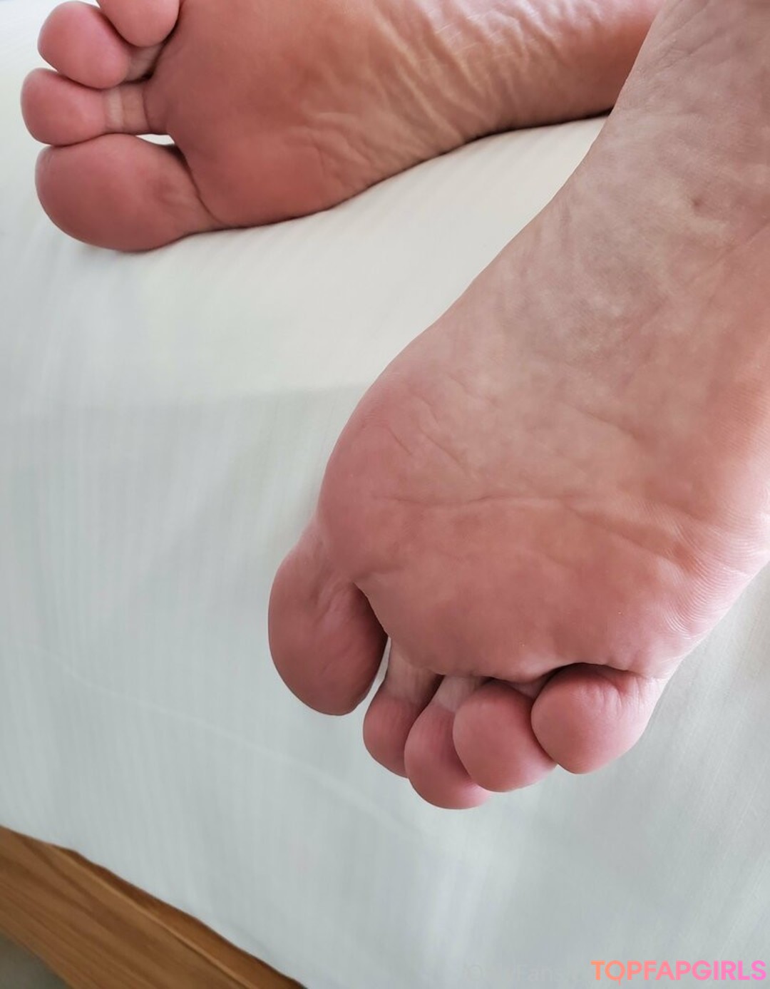 menfeetlover model pornographic images