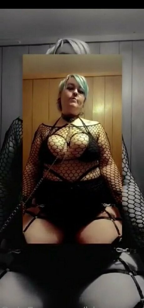 bbwstonerdoll perfect actress archive