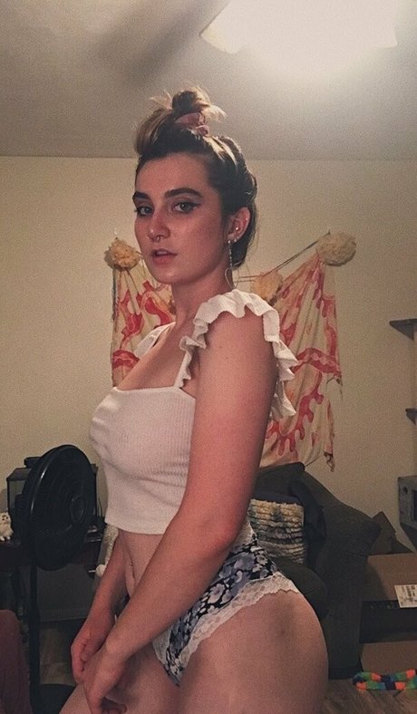 slim onlyfans adult img