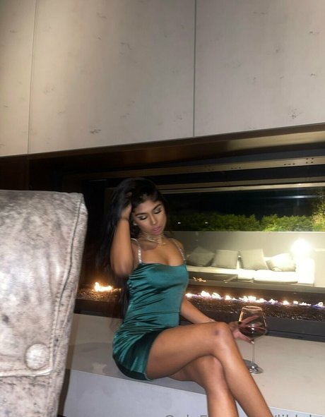 lulu__chicago naked star galleries