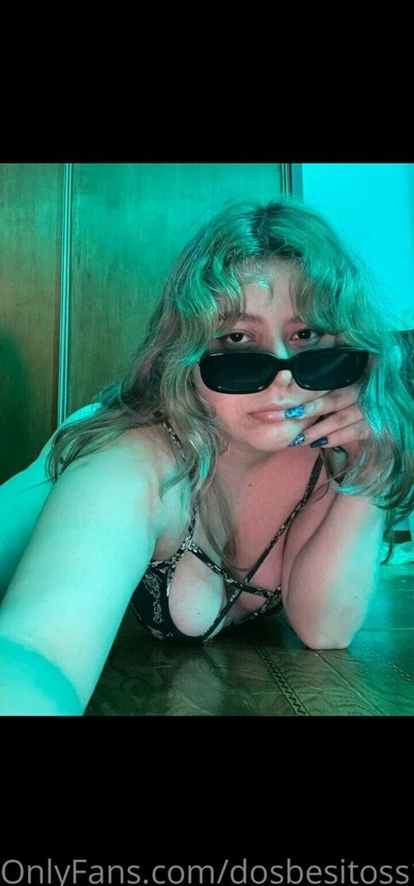 dosbesitoss19 model sexy picture