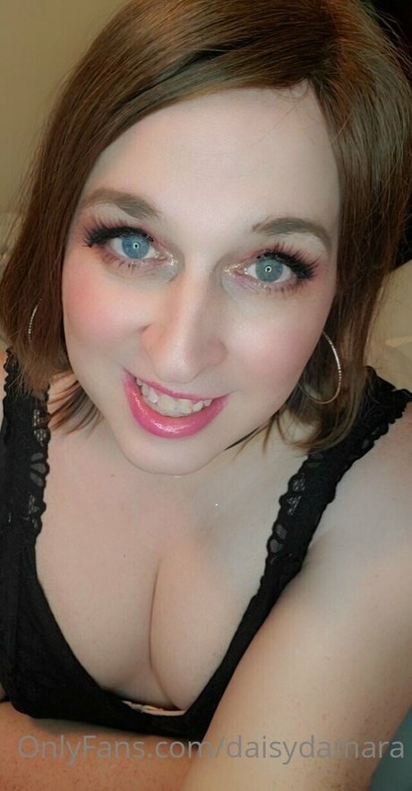 daisydamara sexy model photo