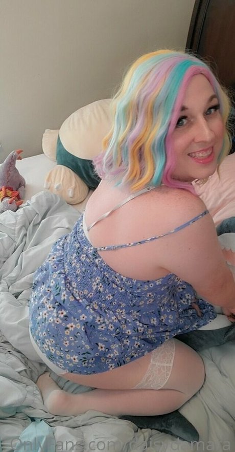 daisydamara pretty star photo