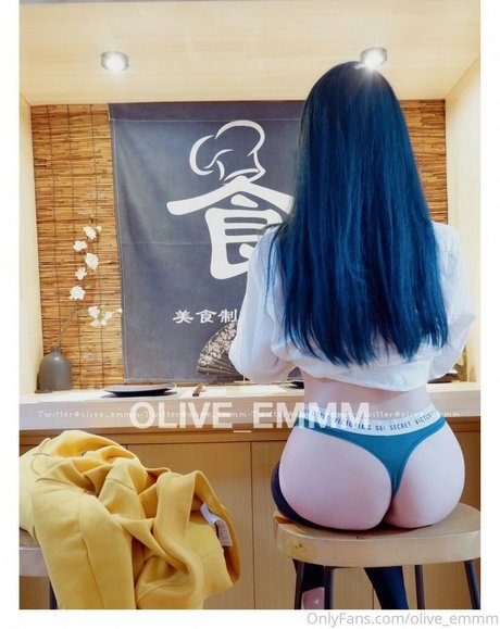 imoliveemmm nude actress photos