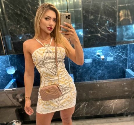 Lais Gabrielli pornographic model img