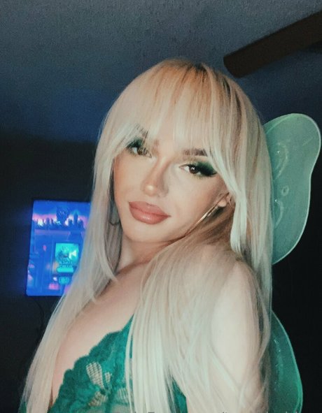 tayscheiderr nude star galleries