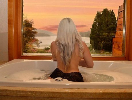 clothed onlyfans free xxx archive