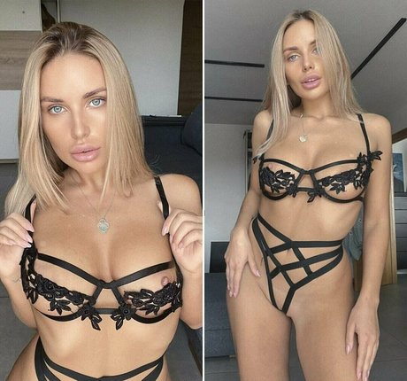 innocentcailyn pornstar sexy photos