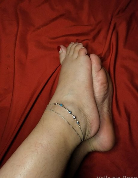 pierced onlyfans erotic images