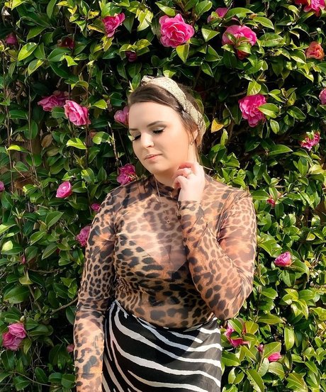 Emma Blackery high quality actress picture