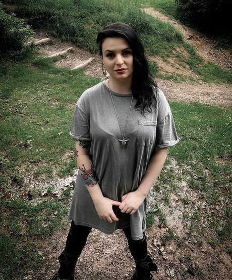 Emma Blackery sex model gallery