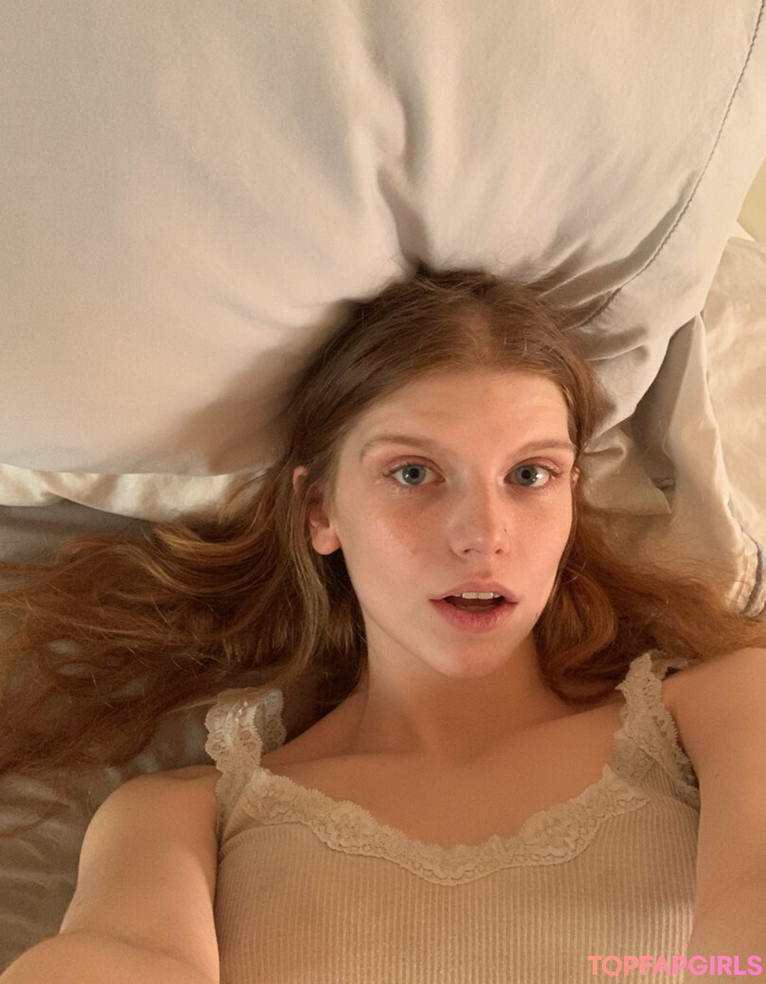 sexyredinbedfree perfect pornstar galleries