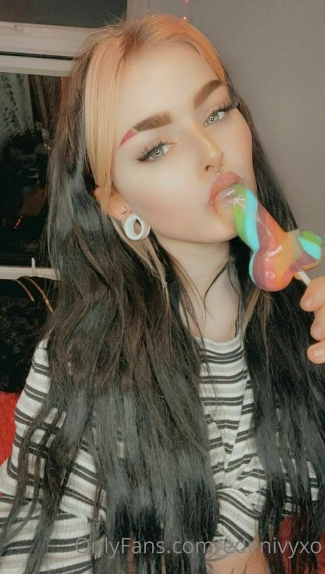 edenxivy top model images