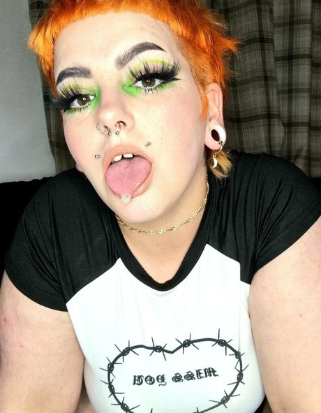 little m0th star nice photos