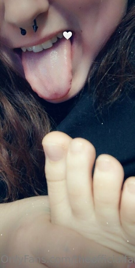 theofficialfartgirl top pornstar pics