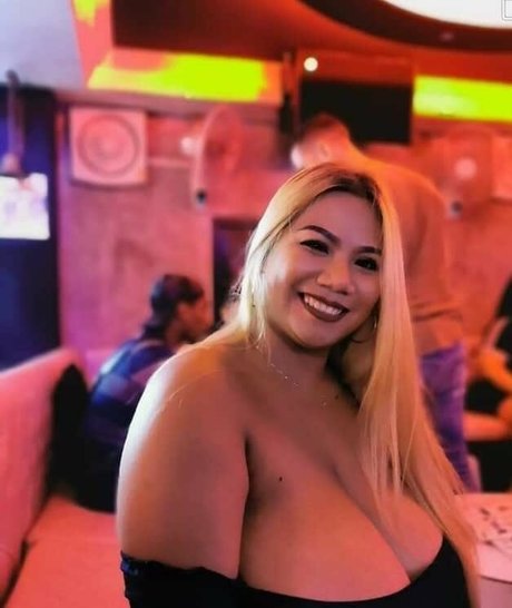 amateur asian onlyfans top photo