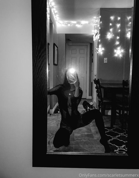 scarletsummerx model perfect photos