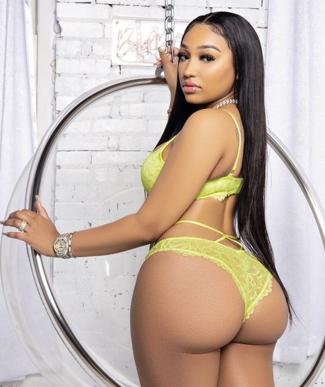 Ella Bandz star beautiful img