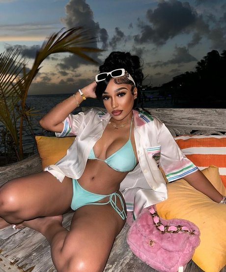 Ella Bandz sex actress archive