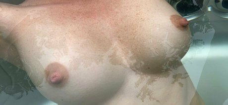 WhyteRoze porn model galleries