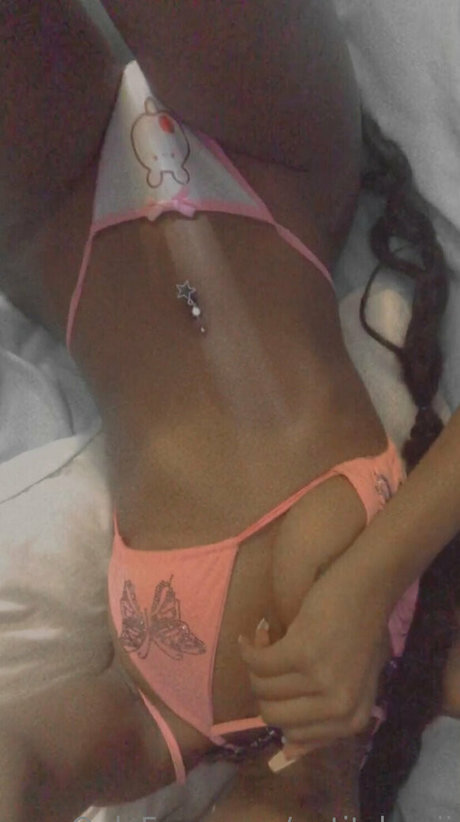 petitchepii free pornstar pics