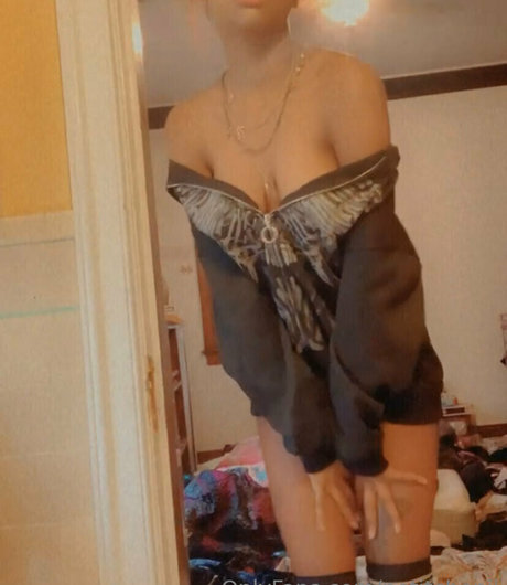 petitchepii model free image