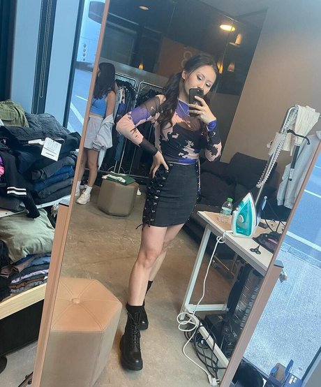 curvy lesbian onlyfans perfect pics