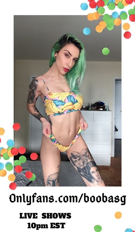 Boobasg star nude photos