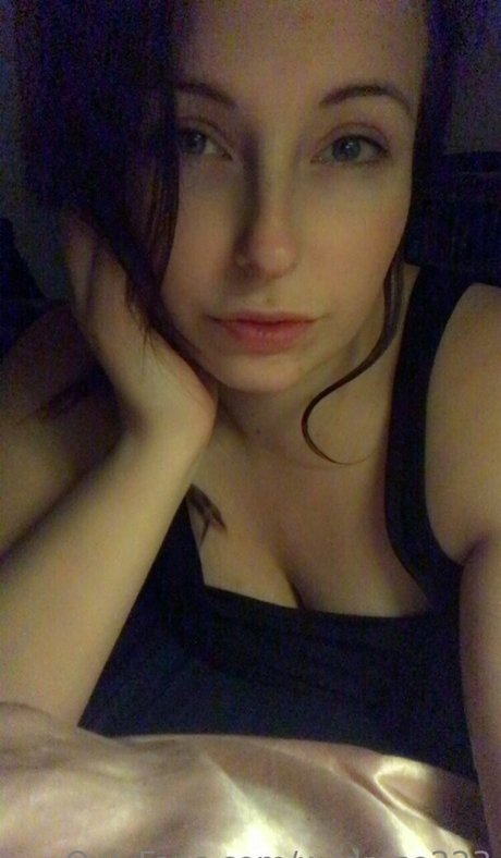 wildrose223 model perfect photo