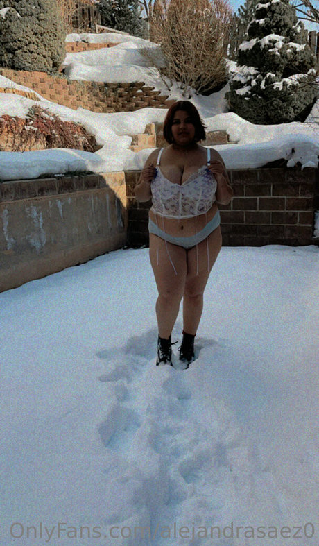 alejandrasaez0 model hot pic