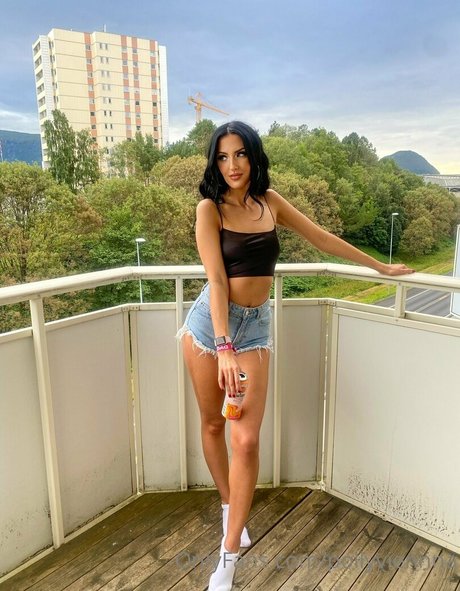 ebony cumshot onlyfans beautiful xxx photo