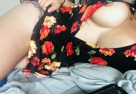 Goddess Dystopia nude star photos