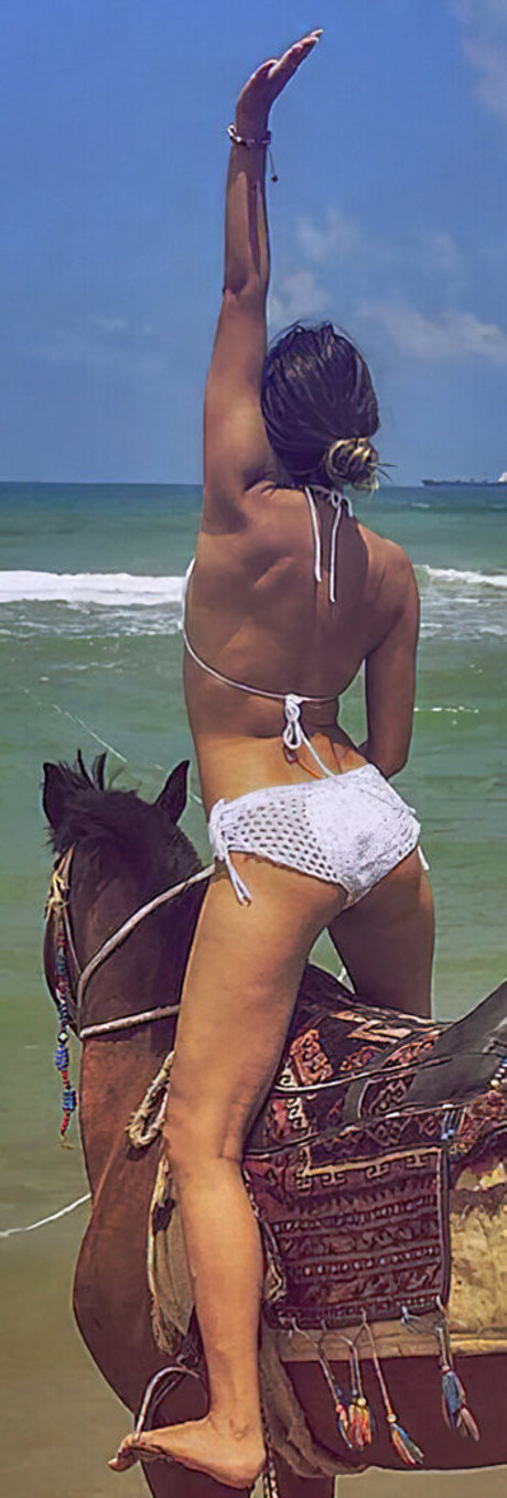 Ilgin Utin star nudes pictures