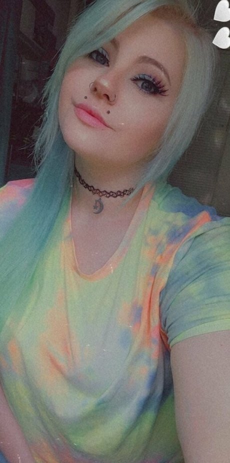 nikkimonstrosity nice actress photos