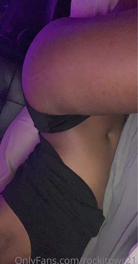 rockitpwr21 beautiful model pic