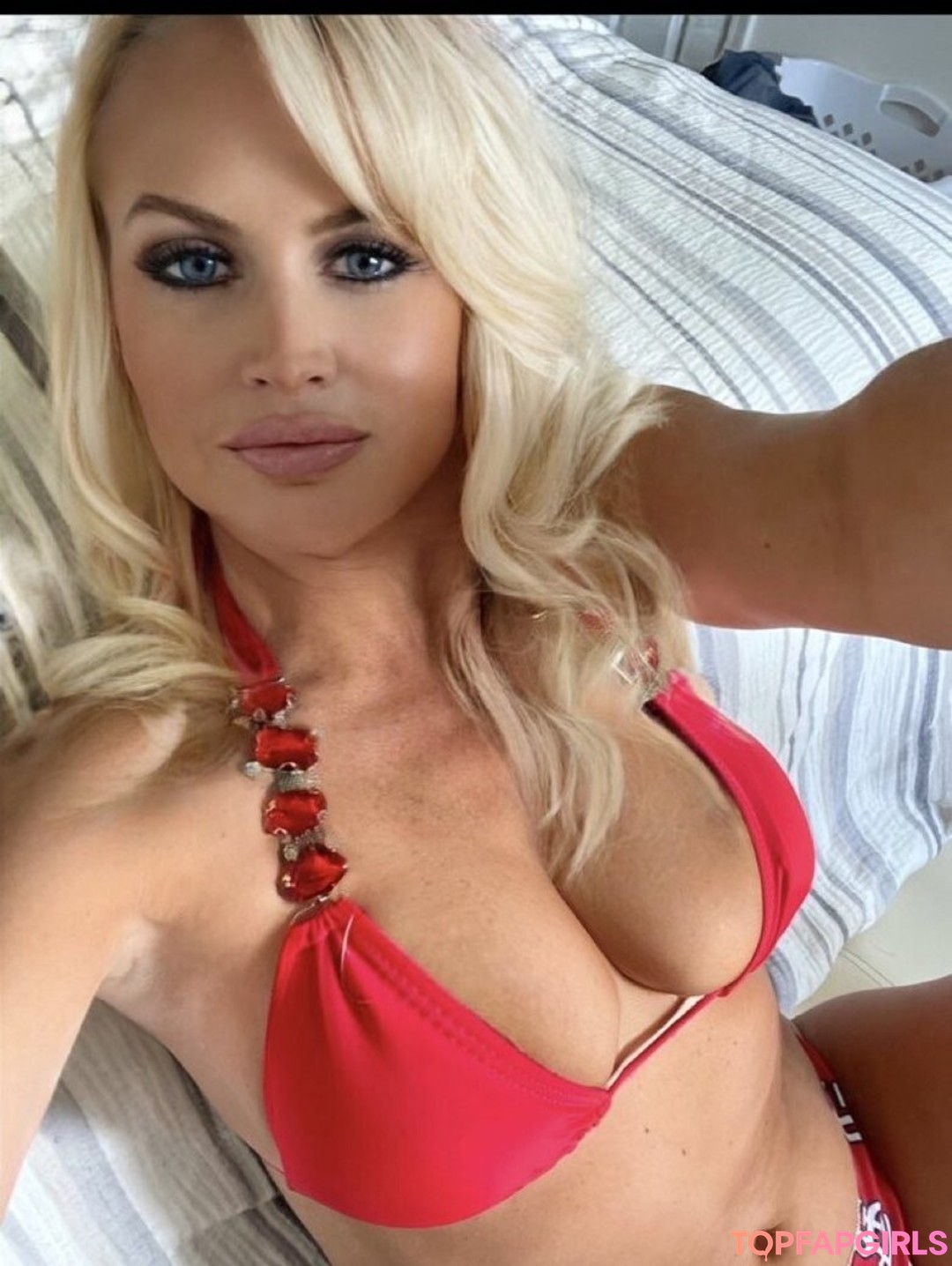 young free onlyfans pretty picture