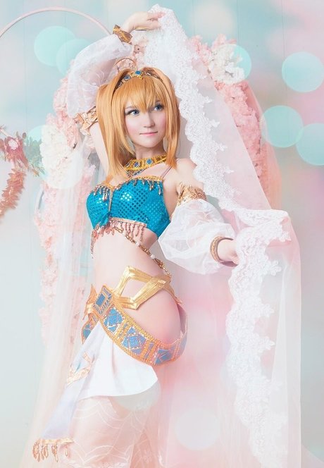 Erodaicon nude actress image