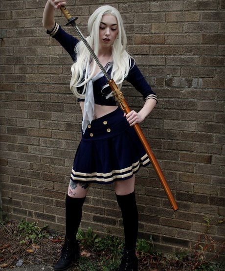 Victoria Kreeps naked star archive