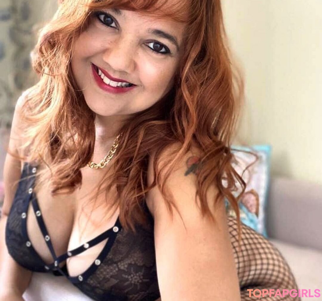 Yasmin top profile image