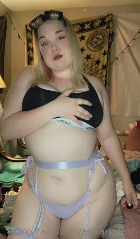 mature lingerie onlyfans top photos