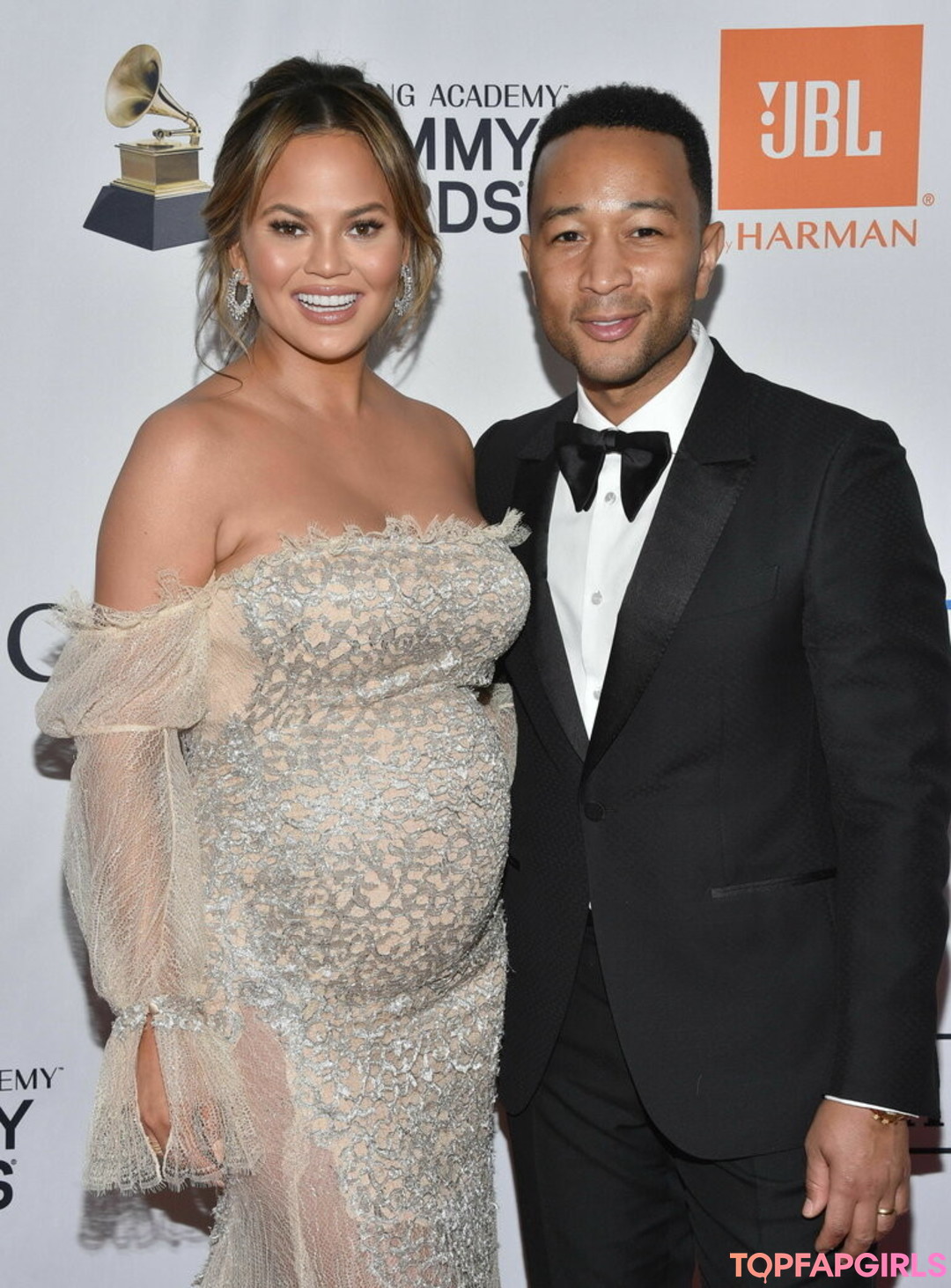 Chrissy Teigen pornstar free pics
