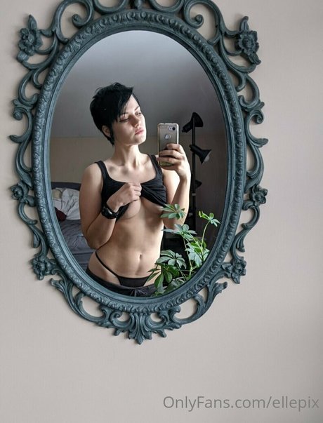 pierced onlyfans free naked images