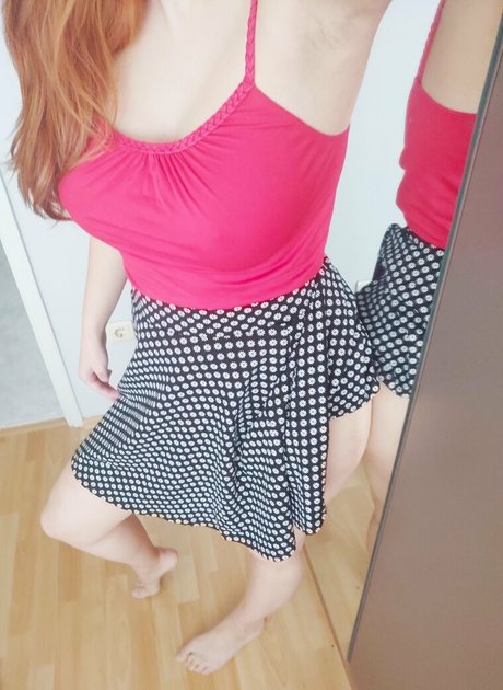 blonde cougar onlyfans sexy nude picture