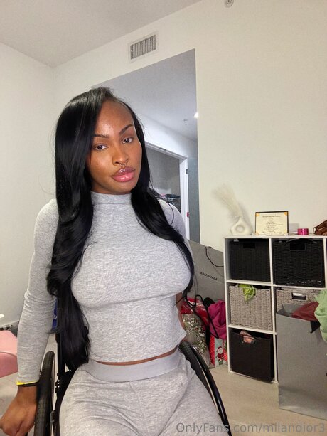 milandior3 pornstar hot pictures