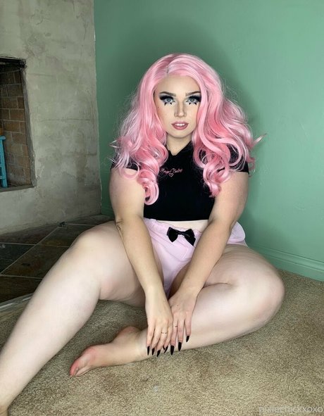 pixiechickxoxo top profile image
